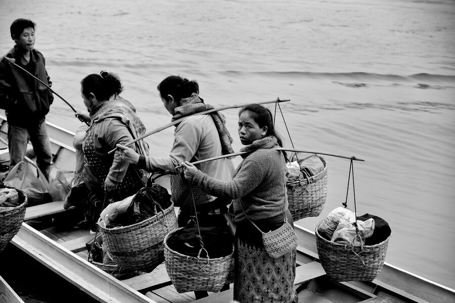 Mekong Nehri, Laos 2019 — documentary photograph by Volkan Çolak