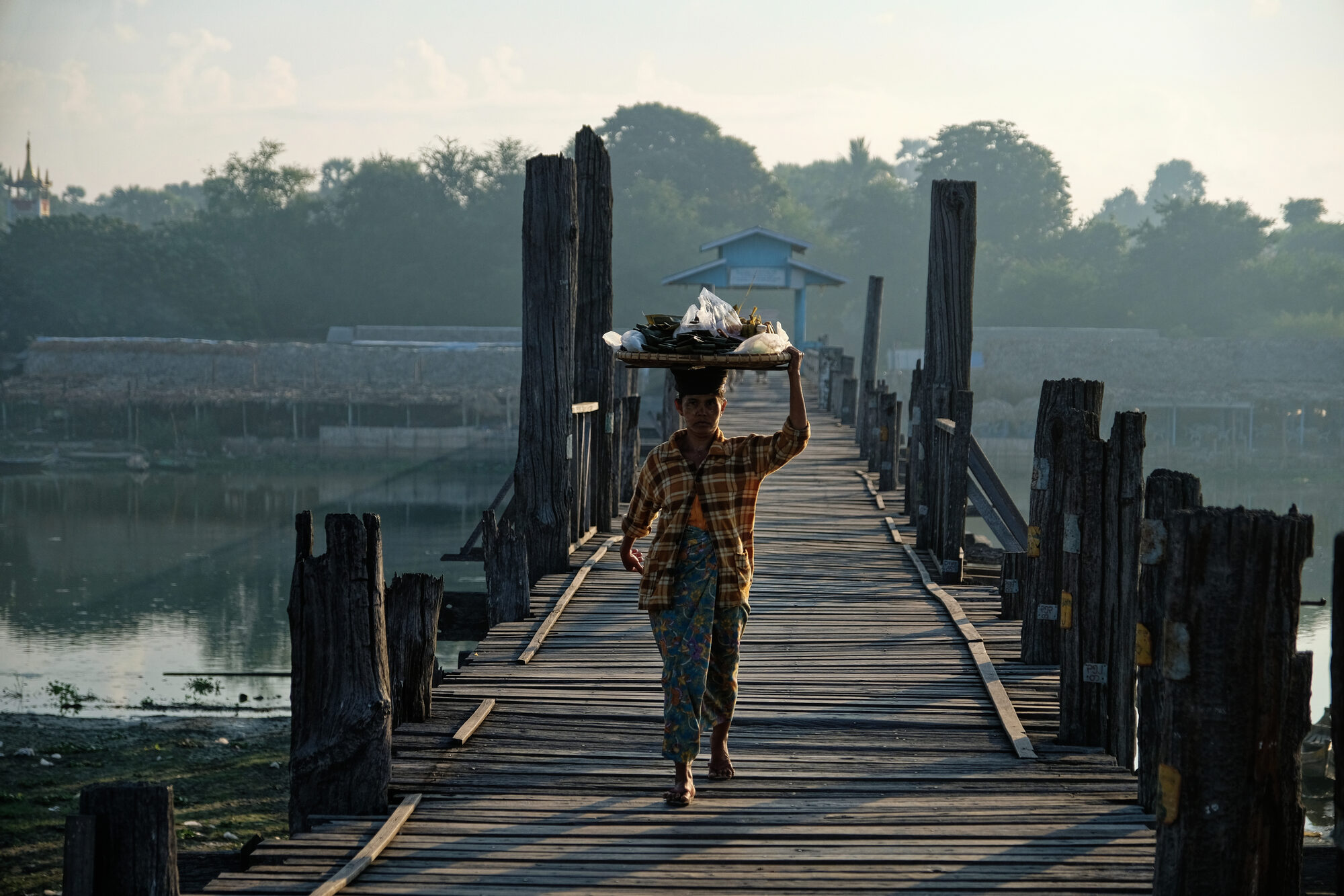 Amarapura, Myanmar 2019 — documentary photograph by Volkan Çolak