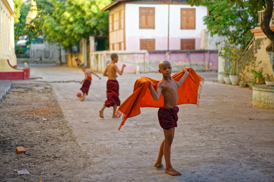 Myanmar 2019 — documentary photograph by Volkan Çolak