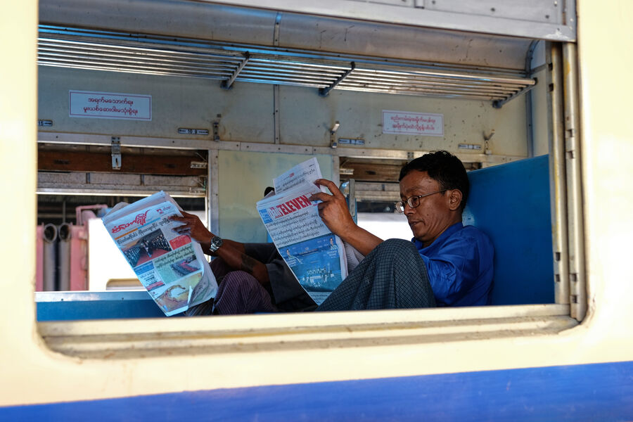 Yangon, Myanmar 2019 — documentary photograph by Volkan Çolak