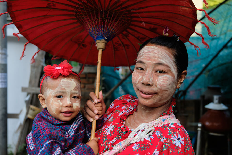 Mandalay, Myanmar 2019 — documentary photograph by Volkan Çolak