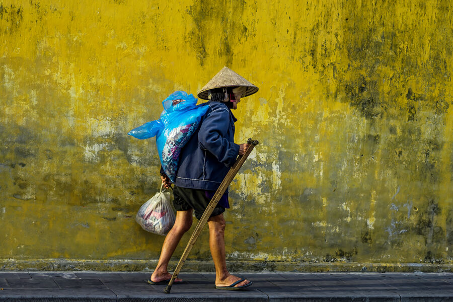 Hoi An, Vietnam 2017 — documentary photograph by Volkan Çolak
